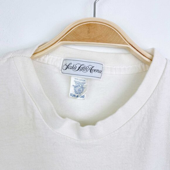 ⚡️SOLD⚡️ vintage saks fifth avenue metallic logo tee - Picture 3 of 6